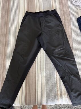 lululemon athletica Men's Black Athletic Joggers